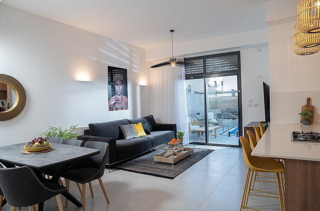 אלה סאן - וילה שקמה - מתחם פנימי מעוצב