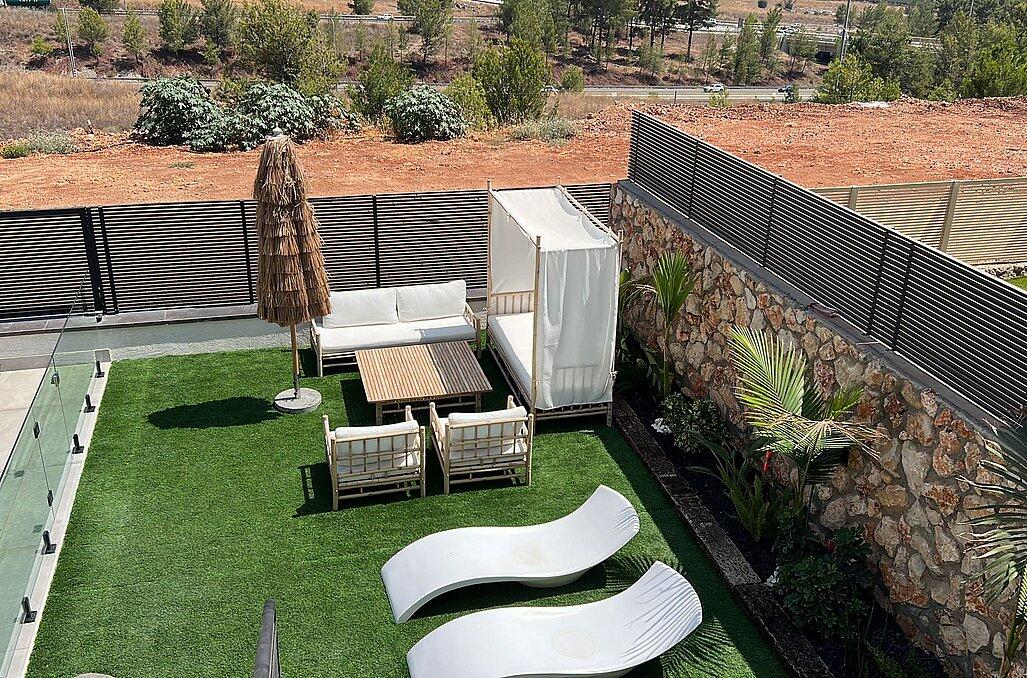 כינר סוויטות יוקרה - סוויטות עם חצר גדולה