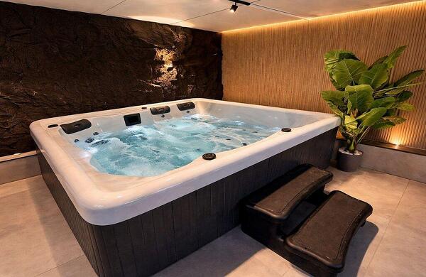 וילה פלואלס בוטיק