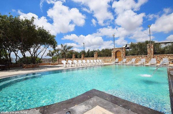 אחוזת אלונים ירכא